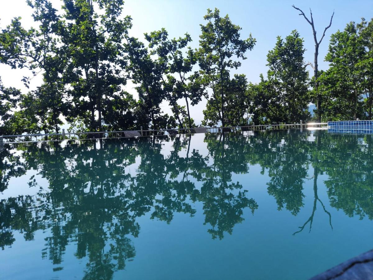 Blue Pine Orchards - Villas Lansdowne Esterno foto
