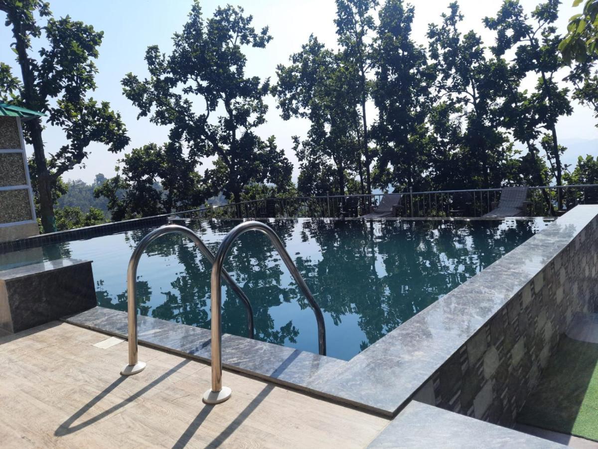 Blue Pine Orchards - Villas Lansdowne Esterno foto